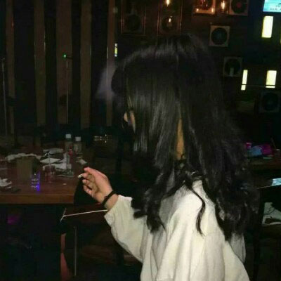 个性伤感的女生qq头像图片(精选16张)