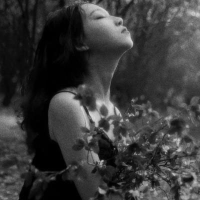 个性伤感的女生qq头像图片(精选16张)