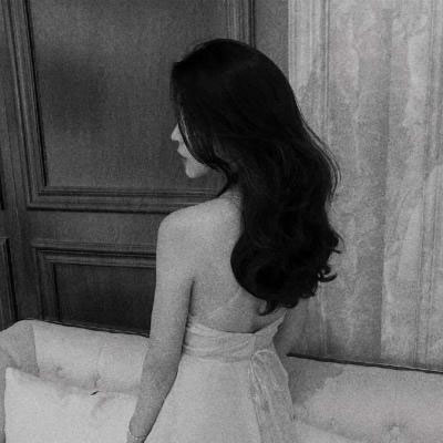 个性伤感的女生qq头像图片(精选16张)