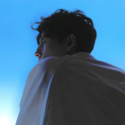 2023男生头像背影图片大全(精选20张)