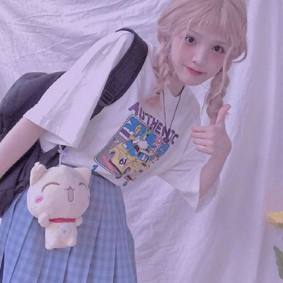 超美闺蜜头像一人一张(精选20张)