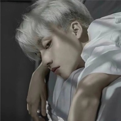 最火头像2023男生图片大全(共24张)