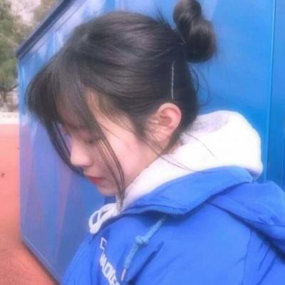 甜美丸子头的女生头像(精选22张)