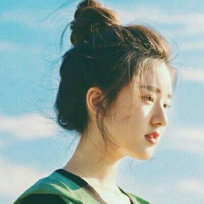 甜美丸子头的女生头像(精选22张)