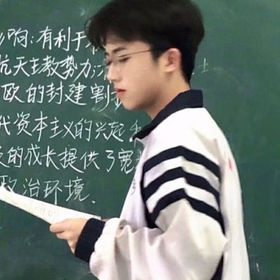 情侣头像浪漫一人一张(优选18张)