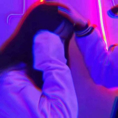 微信最火情侣头像一人一张(精选22张)