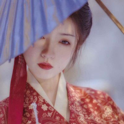 高清好看的红衣女子唯美古风头像图片大全(精选38张)