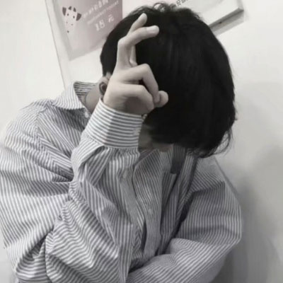 黑白伤感的男生头像(优选20张)
