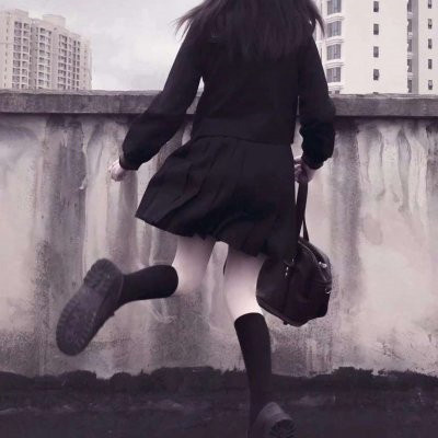 真人版女生闺蜜头像一人一张(24张)