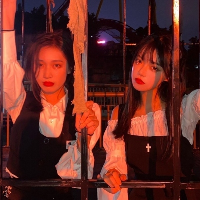 一个霸气一个温柔闺蜜头像(24张)