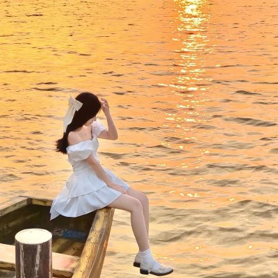 2023年抖音最火的女生头像(20张)