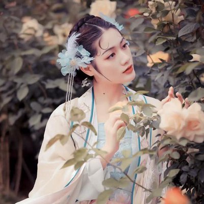 2023年最火的头像女图片(精选24张)