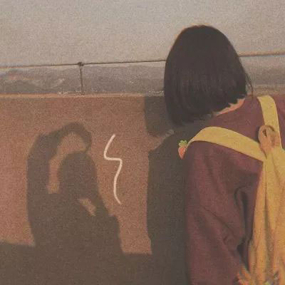 超好看丧气女生头像(优选22张)