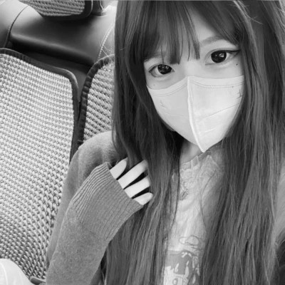 黑白女生头像可爱头像(精选22张)