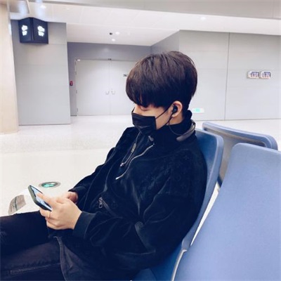 独一无二微信情侣头像图片(优选24张)