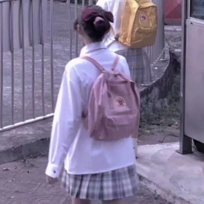 姐妹头像背影女两张(共22张)