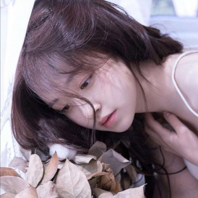 微信头像女干净唯美图片(共24张)