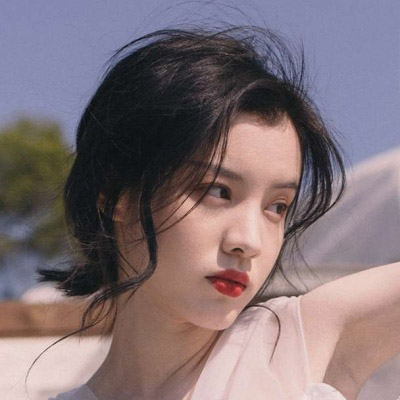 微信头像女干净唯美图片(共24张)