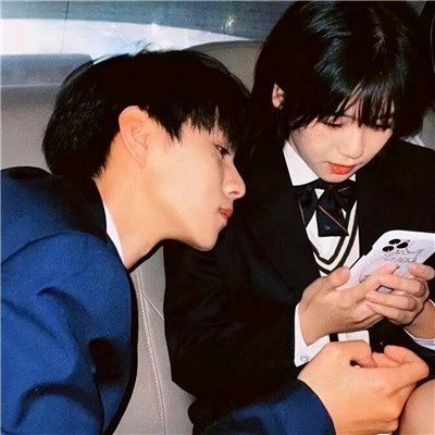 适合二十来岁的情侣头像(24张)