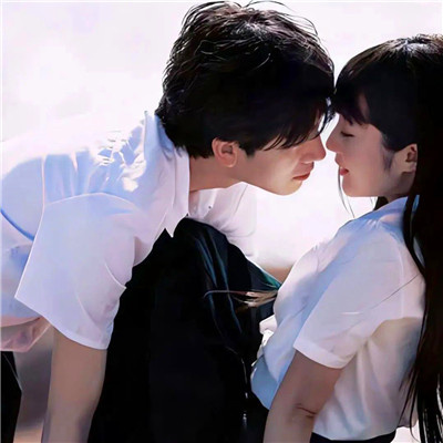 适合二十来岁的情侣头像(24张)