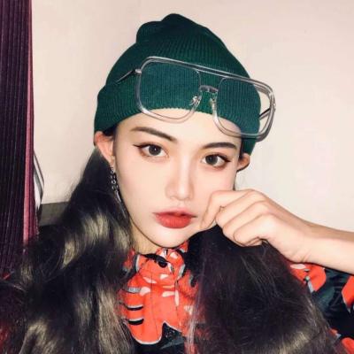 又拽又飒的女生头像(优选17张)