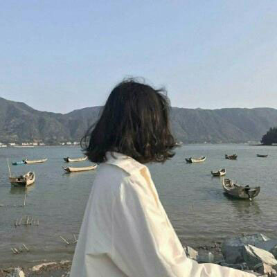 唯美森系清新图片侧脸背影头像(共22张)