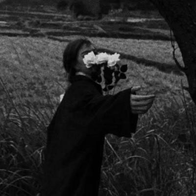 唯美森系清新图片侧脸背影头像(共22张)