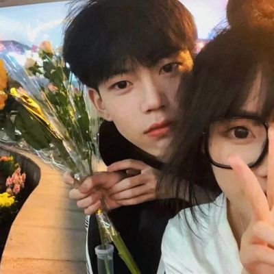 双人真人情侣头像超甜高清图片(24张)