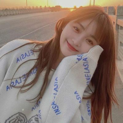 闺蜜微信头像可爱两人一人一张(精选18张)