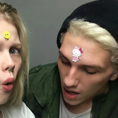 情侣欧美范高冷头像(共22张)