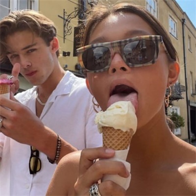 情侣欧美范高冷头像(共22张)