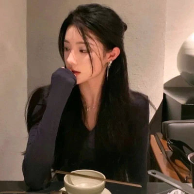 超好看高清女生头像(精选22张)