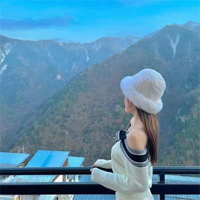 小清新女生长发qq头像图片(共20张)