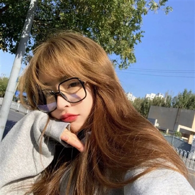 清新唯美的非主流女生头像图片(22张)