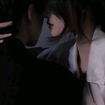 很酷很高冷的情侣头像(优选20张)