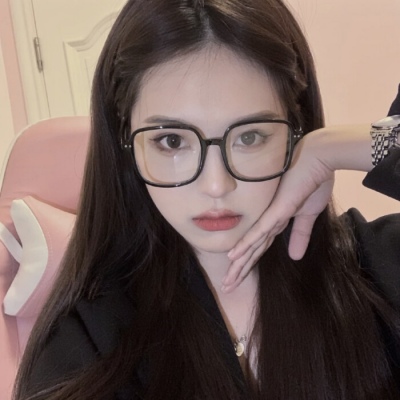 小姐姐好看精致头像(优选22张)