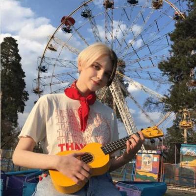 欧美小姐姐气质女头像图片(22张)