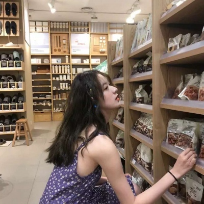 2023性感妩媚的qq女生头像大全图片(共16张)