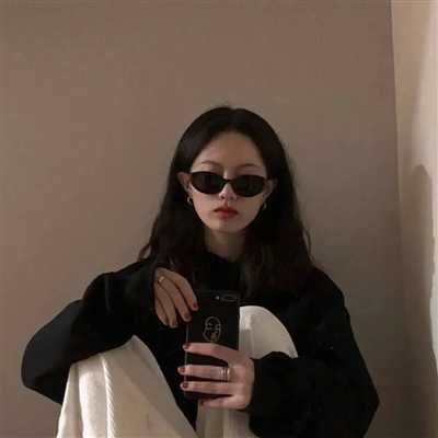 高清女人最酷的头像图片大全(精选22张)