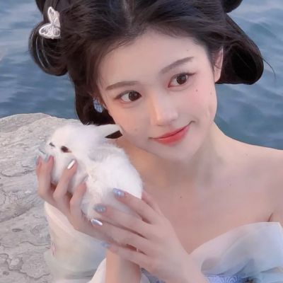 高清女人最酷的头像图片大全(精选22张)