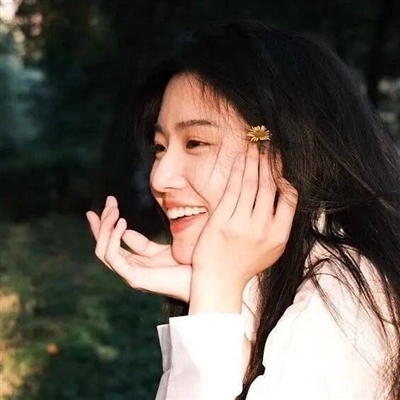 爱笑的女生头像图片(精选18张)