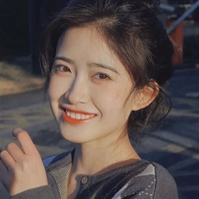 爱笑的女生头像图片(精选18张)