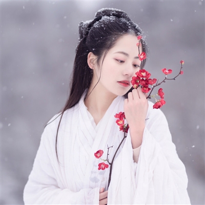 唯美女生古风真人头像(优选22张)