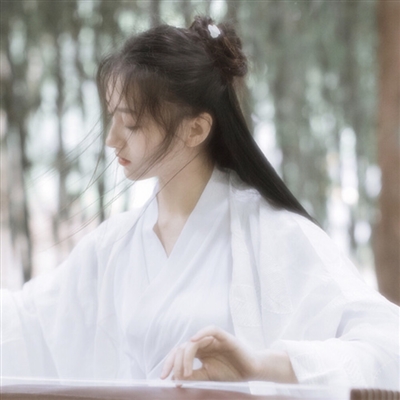 唯美女生古风真人头像(优选22张)