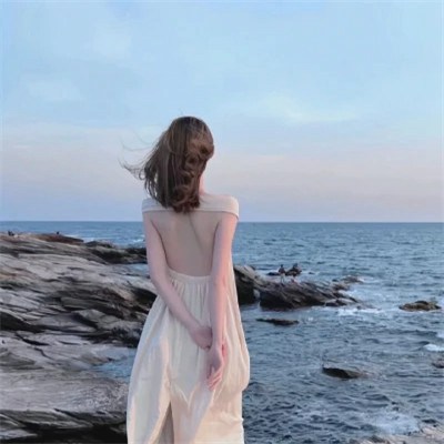 2023年优质女生头像图片(共22张)