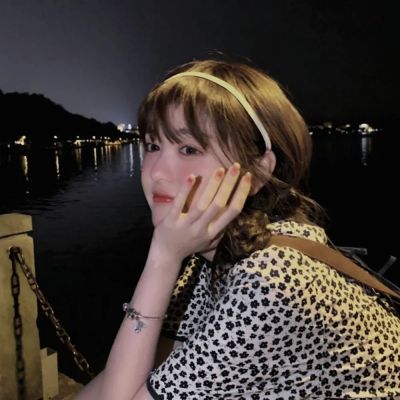 沉寂冷漠的非主流女生QQ头像(共20张)