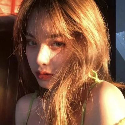 沉寂冷漠的非主流女生QQ头像(共20张)