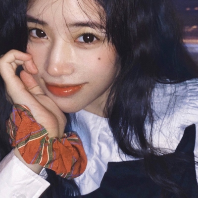 2023撒娇女生的可爱QQ头像(共18张)