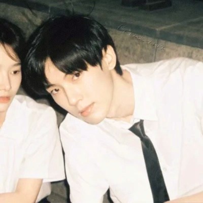 2023最新高质量的情侣真人头像(18张)