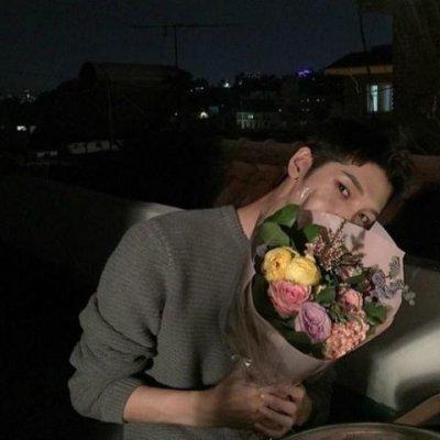 高清一眼就心动的情侣头像真人甜蜜图片(精选20张)